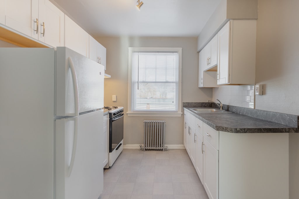 Elbur Avenue Lakewood, OH Apartments