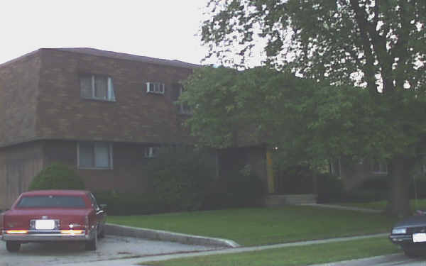 1400-10 Getzelman Dr in Elgin, IL - Foto de edificio