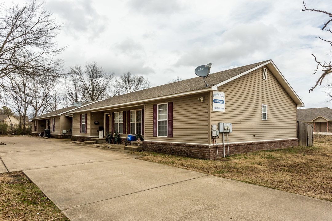 Griffin Place Apartments in Jonesboro, AR - Building Photo