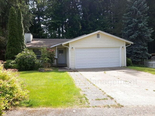 1504 NW Lakehill Cir in Silverdale, WA - Building Photo - Building Photo