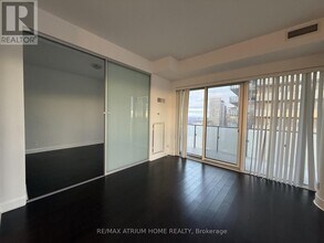 65 St Mary St in Toronto, ON - Building Photo - Building Photo