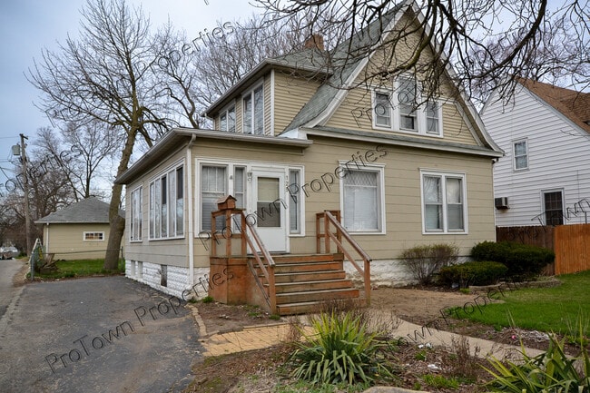 property at 125 Hunter Ave
