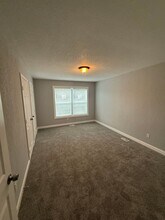 315-317 Roselynn Ln in Virginia Beach, VA - Building Photo - Building Photo