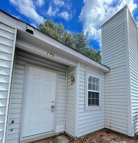 170 S Kentucky Ave in Virginia Beach, VA - Building Photo