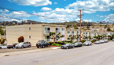 Edgeview Terrace Apartments in Daly City, CA - Building Photo - Building Photo