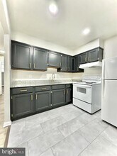 521 Martin St in Philadelphia, PA - Building Photo - Building Photo