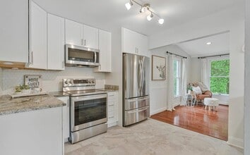 7 Bentmoor Ct in Sterling, VA - Building Photo - Building Photo