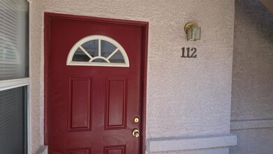 5225 W Reno Ave in Las Vegas, NV - Building Photo - Building Photo