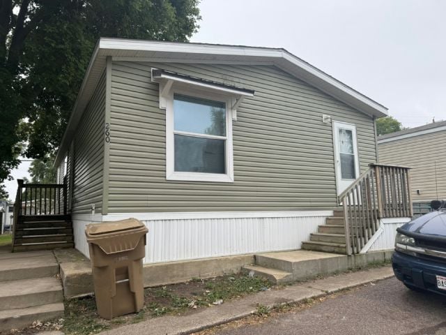 property at 260 Bunting Ln