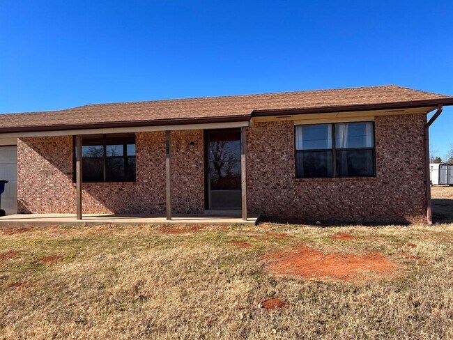928 N County Line Rd in Blanchard, OK - Building Photo - Building Photo