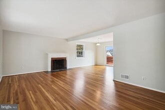 9213 Cypress Ave in Bethesda, MD - Building Photo - Building Photo