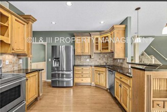 11408 W 117th Terrace in Overland Park, KS - Building Photo - Building Photo