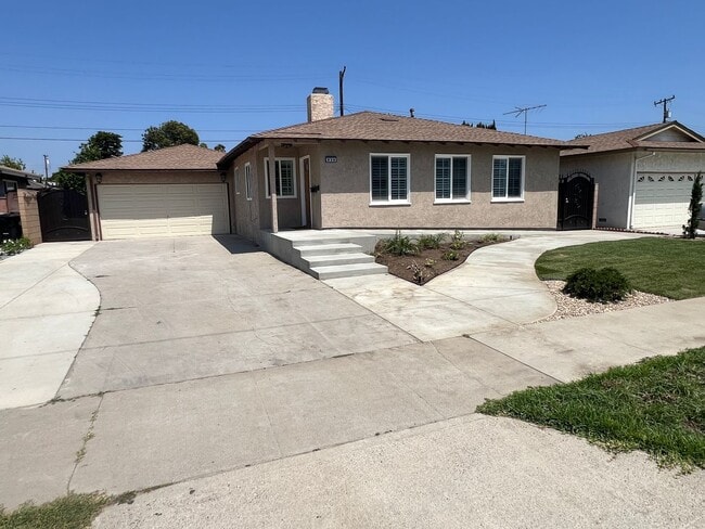 property at 936 N Onondaga Ave