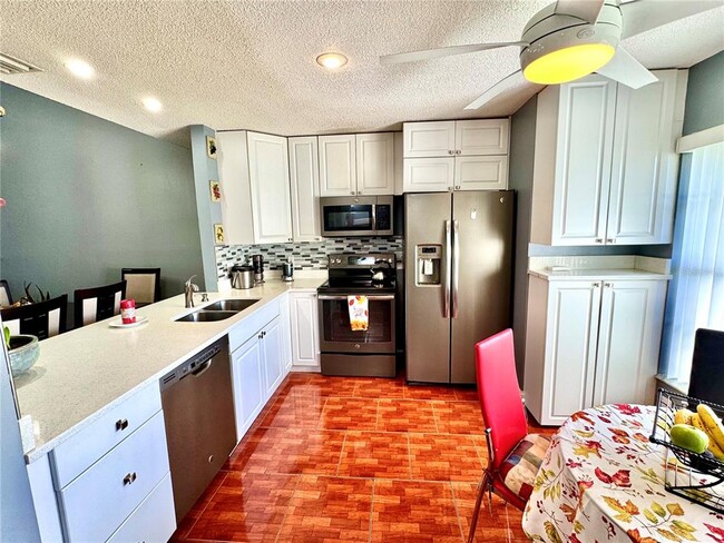 14884 Laguna Beach Cir in Orlando, FL - Foto de edificio - Building Photo
