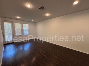 829 E Cassia Ln in Azusa, CA - Building Photo - Building Photo