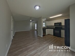 2612 Fairstone Ave in Charlotte, NC - Foto de edificio - Building Photo