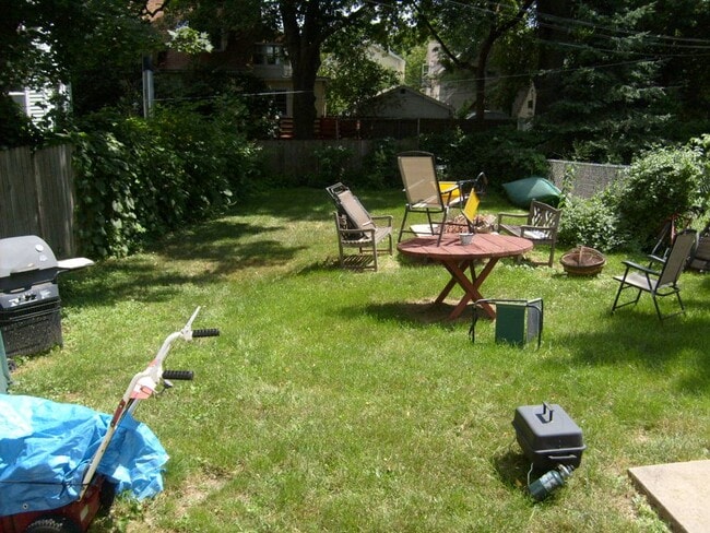 1447 Williamson St in Madison, WI - Building Photo - Building Photo