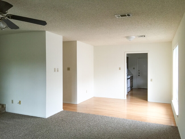 5714 Wilshire Dr in Waco, TX - Building Photo - Building Photo