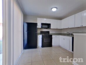 3126 Kelling St in Houston, TX - Foto de edificio - Building Photo