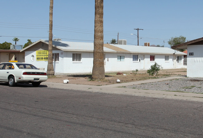 1823 N 18th St in Phoenix, AZ - Foto de edificio - Building Photo