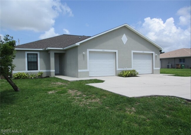 502 SE 24th Ave in Cape Coral, FL - Building Photo - Building Photo