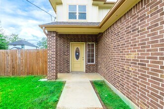 25012 Armagh Rd in Hempstead, TX - Building Photo - Building Photo