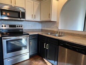 3128 S Overhill Ave in Springfield, MO - Building Photo - Building Photo