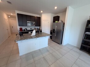 676 Salisbury Cir in Fort Pierce, FL - Building Photo - Building Photo