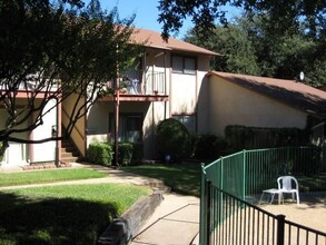 5630 Marina Dr in Garland, TX - Building Photo - Building Photo
