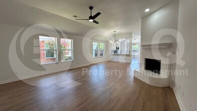 1028 Aviary Dr in Aubrey, TX - Building Photo - Building Photo
