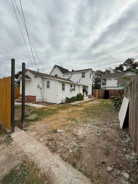 2210 Clementine in Houston, TX - Building Photo - Building Photo