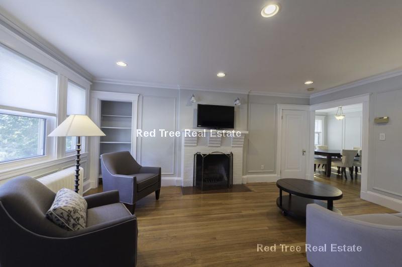 122 Summit Ave, Unit 1 in Brookline, MA - Building Photo