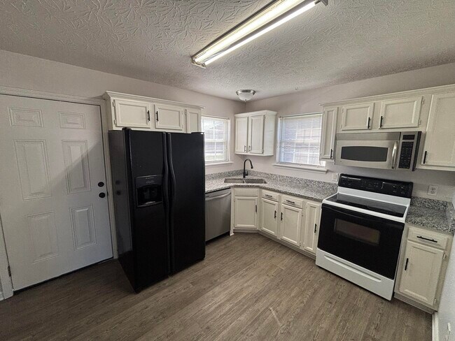 312 Parker Pl in Nicholasville, KY - Building Photo - Building Photo