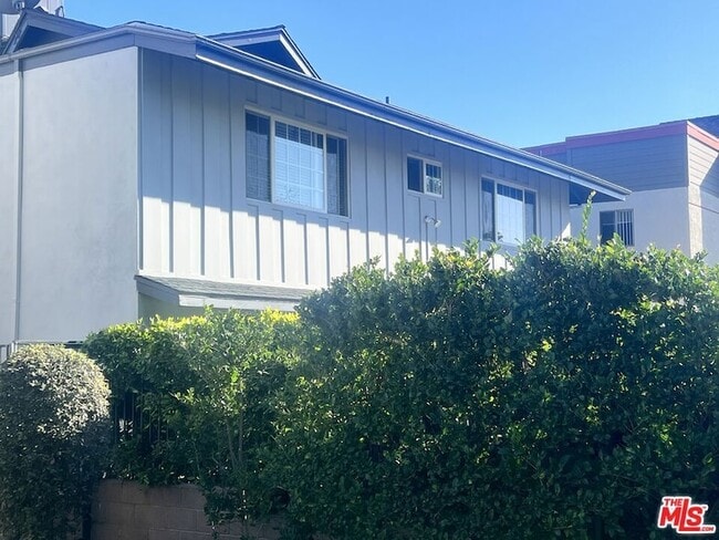 1132 Alameda Ave in Glendale, CA - Building Photo - Building Photo