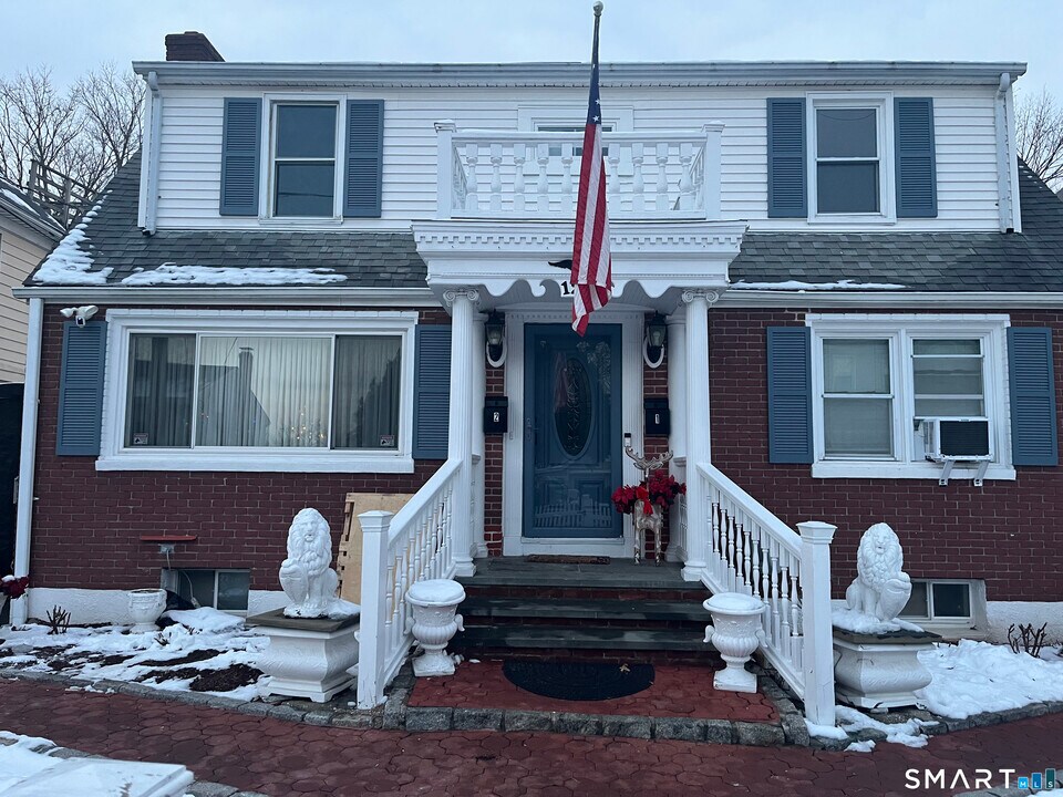 120 Lexington Ave in Norwalk, CT - Building Photo