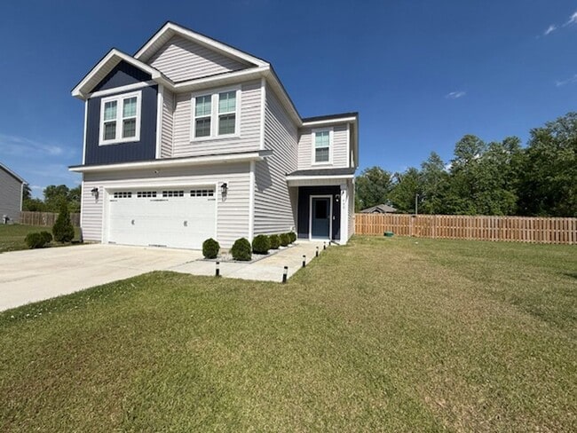 400 Bulrush Ct in Jacksonville, NC - Building Photo - Building Photo