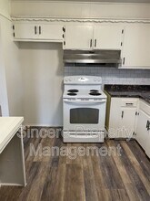 2013 N College Ave in Bethany, OK - Foto de edificio - Building Photo