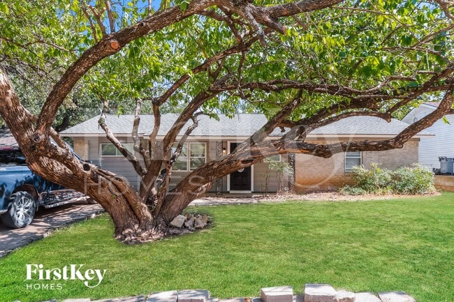 property at 604 Stonewall Dr