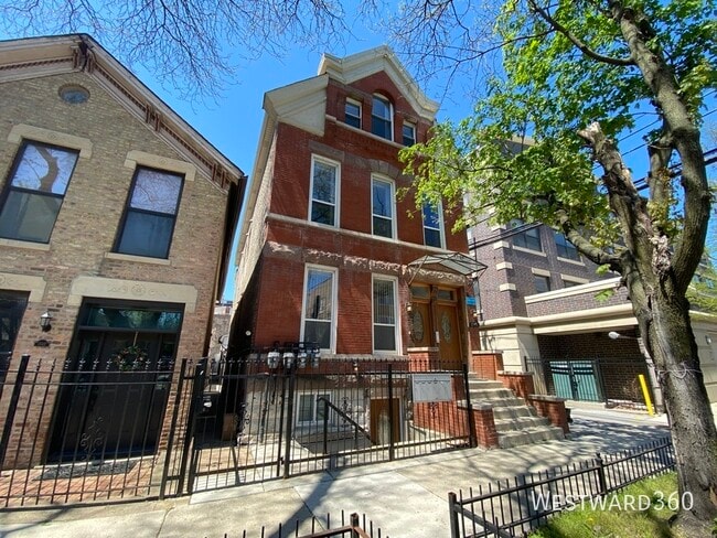 property at 1546 N Mohawk St
