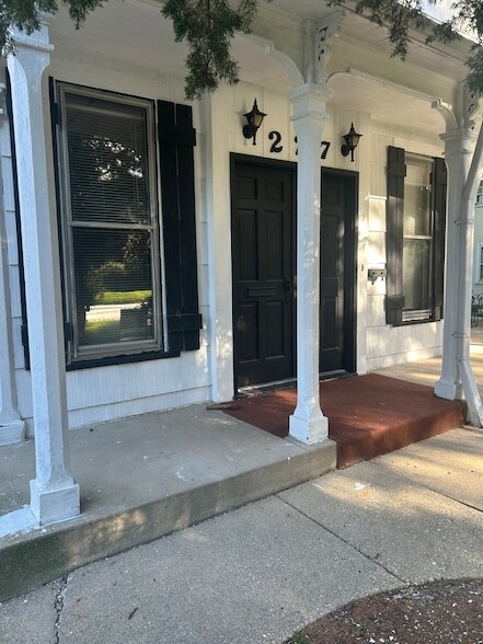 227 N 1st St in Geneva, IL - Building Photo - Building Photo