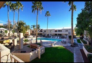 3313 N 68th St, Unit 235 E in Scottsdale, AZ - Building Photo - Building Photo