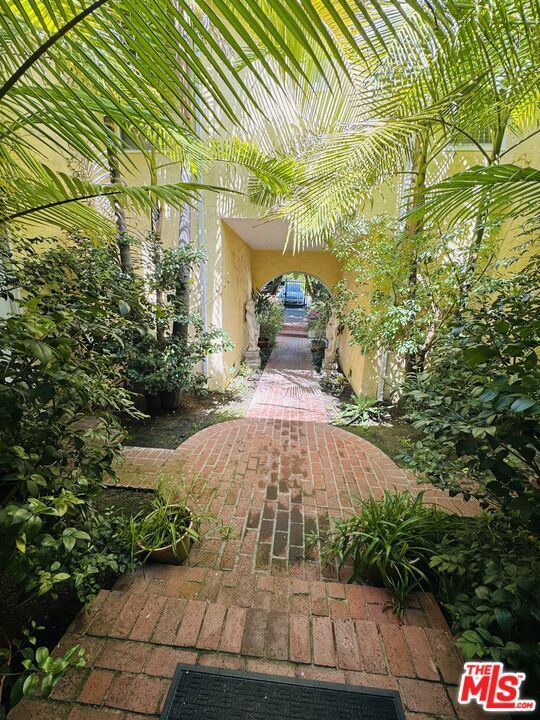 property at 9066 Shoreham Dr