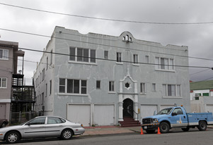 2697 Havenscourt Blvd in Oakland, CA - Foto de edificio - Building Photo