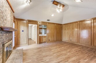 2448 Ridgestone Dr in Dallas, TX - Building Photo - Building Photo