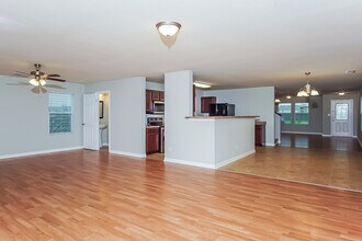3425 Avalon Lake Dr SW in Madison, AL - Building Photo - Building Photo