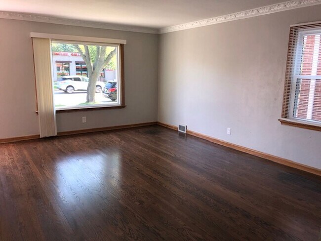 4619 W Fond du Lac Ave-Unit -4619 in Milwaukee, WI - Building Photo - Building Photo