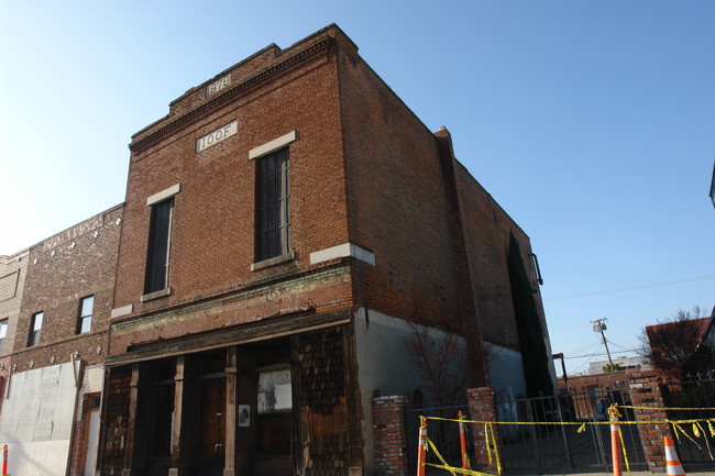 112 Pacific St in Roseville, CA - Building Photo - Building Photo