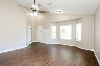 2831 Taylor Hill Dr in Jacksonville, FL - Building Photo - Building Photo