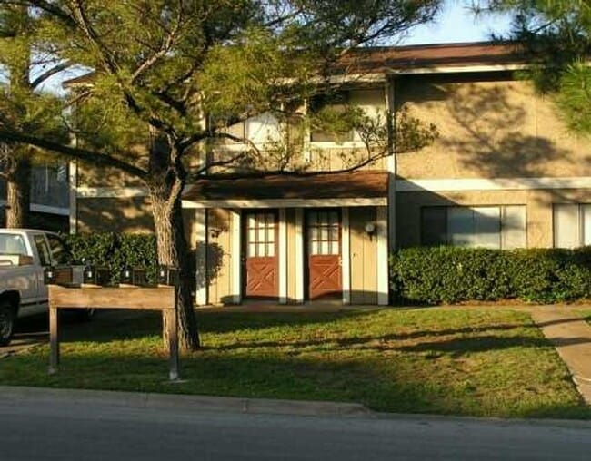 property at 1107 Holik Dr