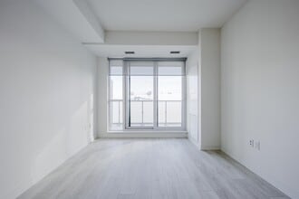 34-10034 Tubman Ave in Toronto, ON - Building Photo - Building Photo